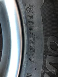 N.4 Gomme invernali  con cerchi in lega da 17