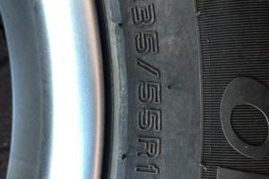 N.4 Gomme invernali  con cerchi in lega da 17