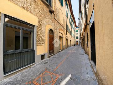 5 LOCALI A PRATO