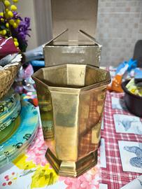 vaso in metallo pesante