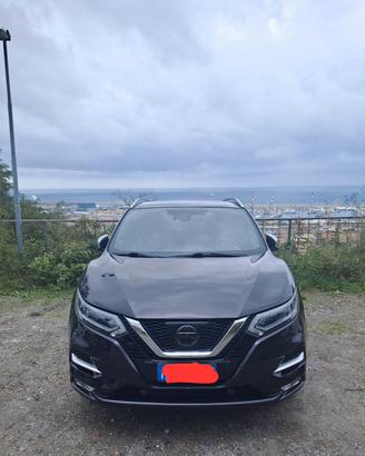 nissan qashqai  1.6 dgt turbo benzina 