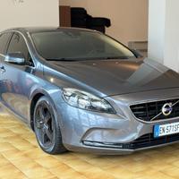 Volvo V40 D3 Geartronic Summum