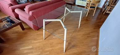 Tavolo da pranzo in cristallo