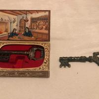 Coppia Chiavi Cavatappi Vintage Bronzo Metallo