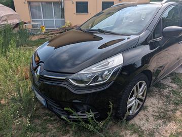 renault clio station 