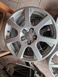 4 Cerchi in lega da 17 originali Audi