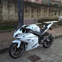 Yamaha yzf r125