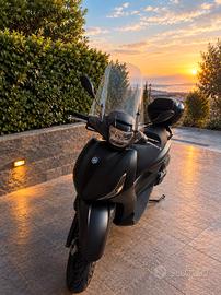 Beverly 400 DeepBlack 2024
