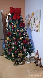 Albero di natale perfetto e completo di Addobbi!