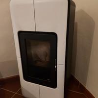 Stufa a pellet MCZ toba 8 kw bianca