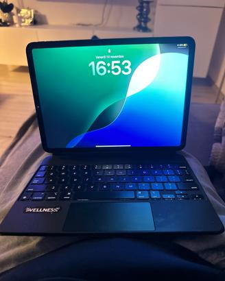 iPad Pro 3 gen 256gb  con esim + tastiera original