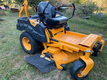 Trattorino taglierba professionale cub cadet