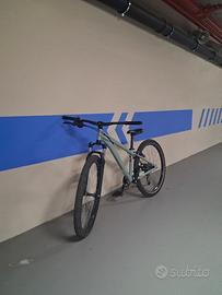 BICI DA MTB/WHEELIE ST500