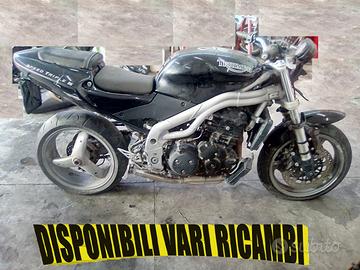 TRIUMPH SPEED TRIPLE  955 ANNO 2004 x RICAMBI