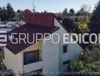 Immobile in asta di 308 m² con più di 5 locali e b