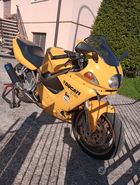 Ducati st4 ( 916cc)