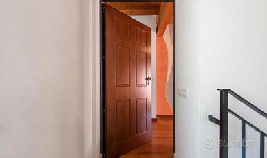 Via Baylle attico bivano con terrazzo