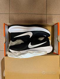 Nike revolution 8
