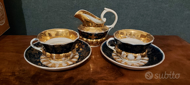 Antiche tazze blu e oro