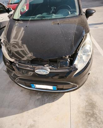 Ford Fiesta 1.4 tdci 68 cv anteriore Dx  INCIDENTA