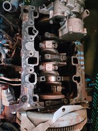motore 1.6 tdi vw DGT grippato 77800 km 85kw