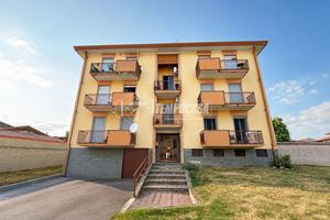 Appartamento a Cerrione Via Monte Bianco 4 locali