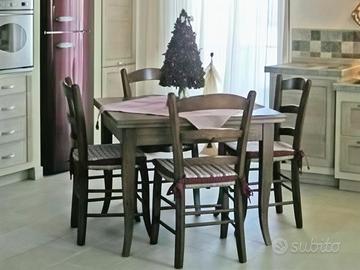 Tavolo 100x100(200) in noce massello e 6 sedie