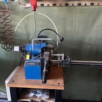 Troncatrice e intestatrice per bullini