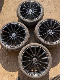 Cerchi originali Mercedes AMG da 19 completi