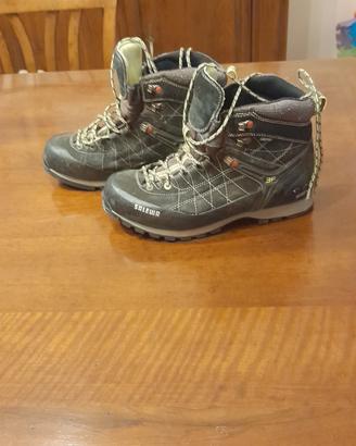 scarpa da trekking Salewa