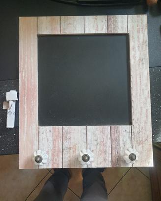 Lavagna shebby chic Melinera con 3 ganci 

