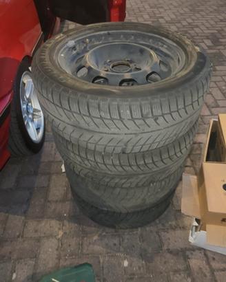 Cerchi Bmw in ferro da 16 Gommati invernali
