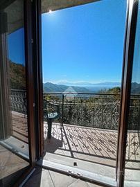 VILLA SINGOLA A BELLEGRA