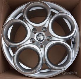 Cerchi in lega 18" Alfa TONALE con pneumatici