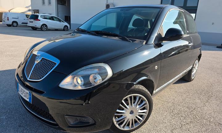 Lancia Ypsilon 1.2 69 CV Diva