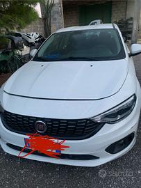 Fiat tipo sinistrata
