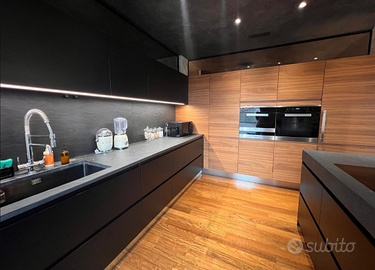 Cucina Con: Cappa, Piano Cottura Induz.e Lavandino