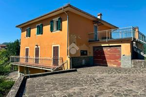 BIFAMILIARE A CARASCO