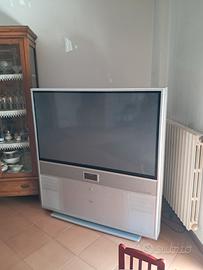 Televisore a retroproiezione LG Flatron 56'' 50 HZ