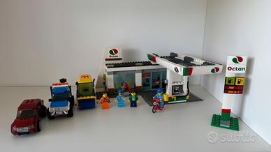 LEGO City 60132 Stazione di servizio