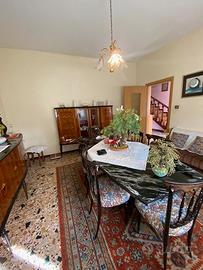 Brugnera casa con 3 camere 1 bagno e giardino