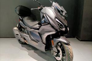 Nuova QJ Motor Fort 400