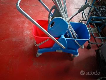 carrello pulizie con pressa