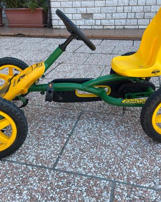 Go-kart a pedali