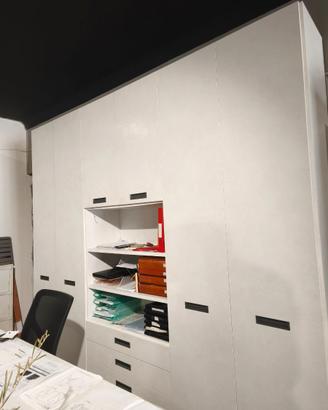 librerie e scrivania