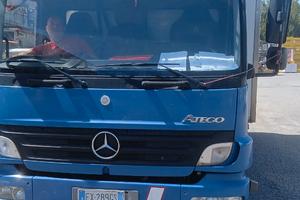 Mercedes atego frigo trasporto carni