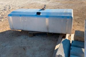 Serbatoio gasolio 700L