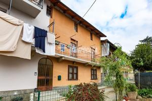 SOL.INDIPENDENTE con CORTILE PRIVATO