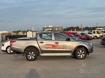 Mitsubishi L200 2.4 DI-D/154CV Club Cab Invite Plu