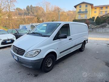 FURGONE MERCEDES VITO